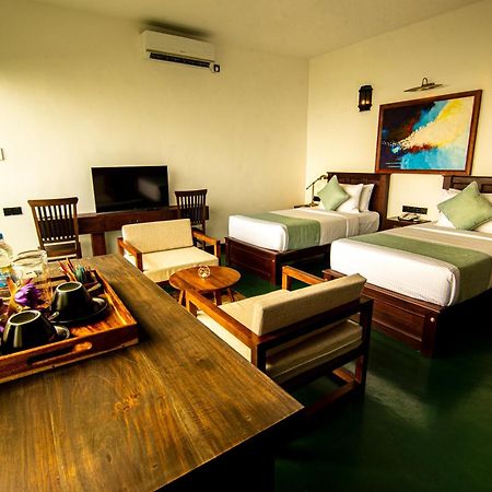The Rockwall Boutique Hotel Bentota Exterior foto